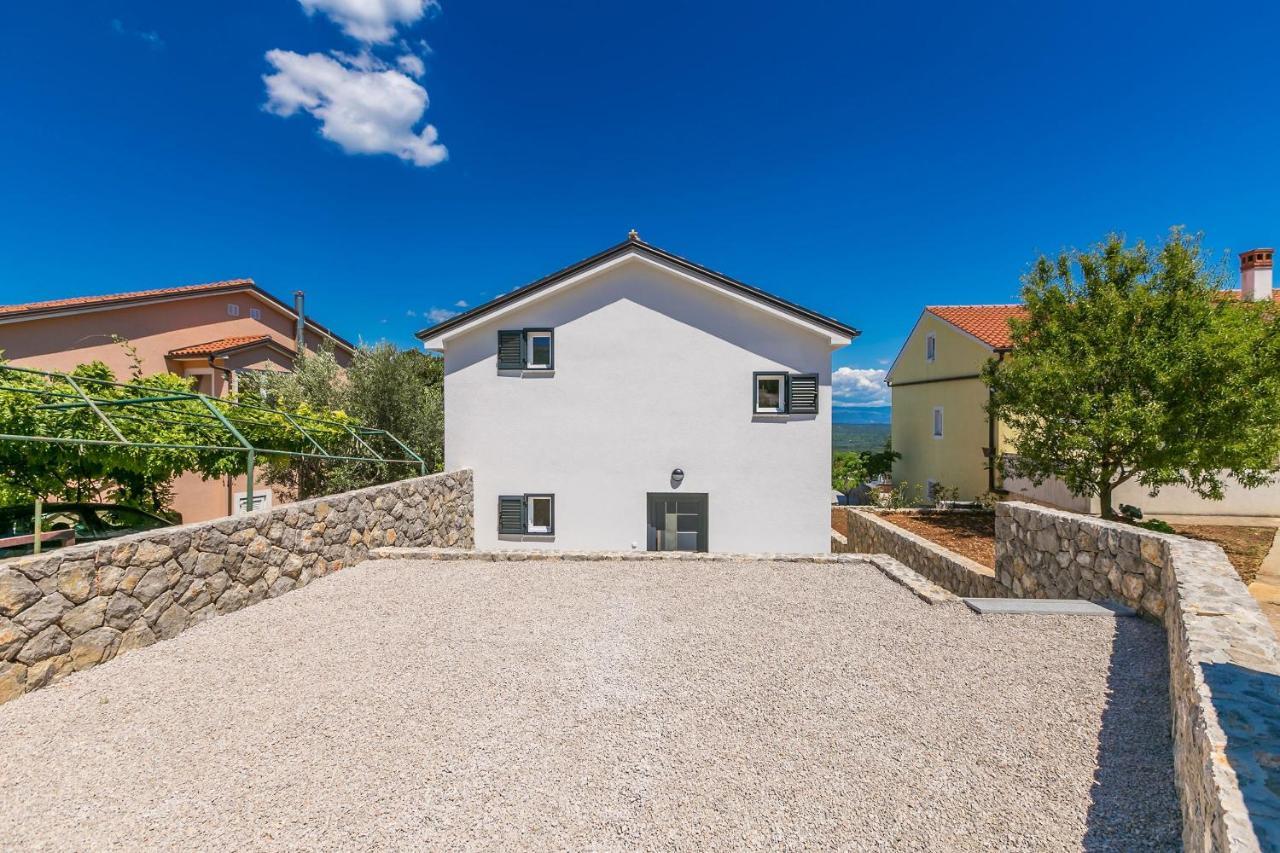Holiday House San Michele Vrh  ภายนอก รูปภาพ